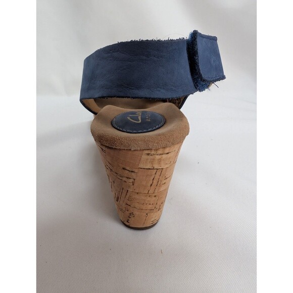 Clarks Caslyn Lizzie Women’s Wedge Sandals Blue Suede Size 8 Cork Heel - Picture 5 of 7
